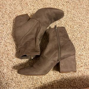 steve madden iberia sock booties size 8.5